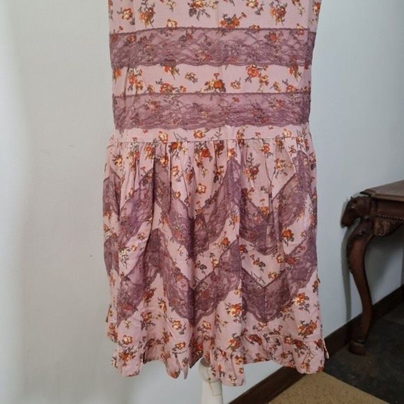 Logo Lavish Lori Goldstein Pink Floral Lace Sleeveless Tunic Top US 8 - Picture 11 of 15